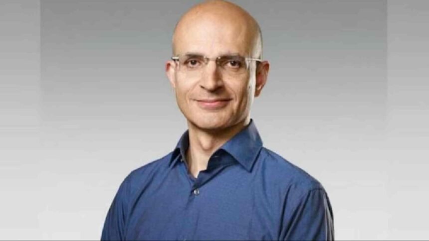 Sabih Khan Apple COO Sabih Khan Apple COO